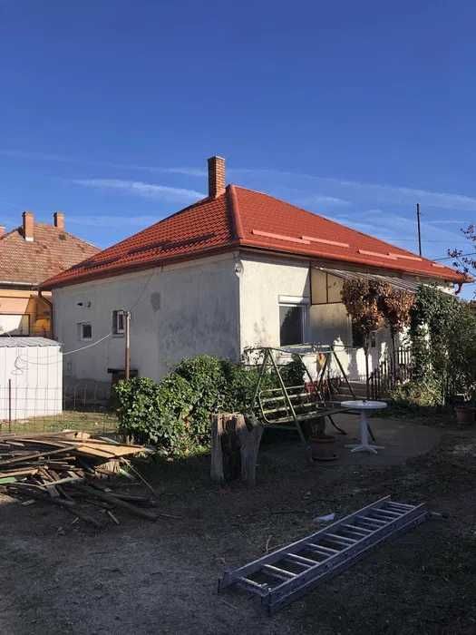 Usługi Dekarskie - Montaż i Demontaż oraz Naprawy Dachu i Rynien