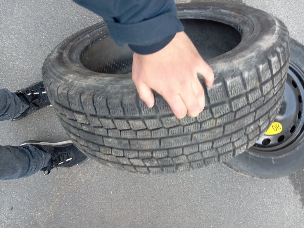 шина зимова Yokohama ice Guard 235/50 r18