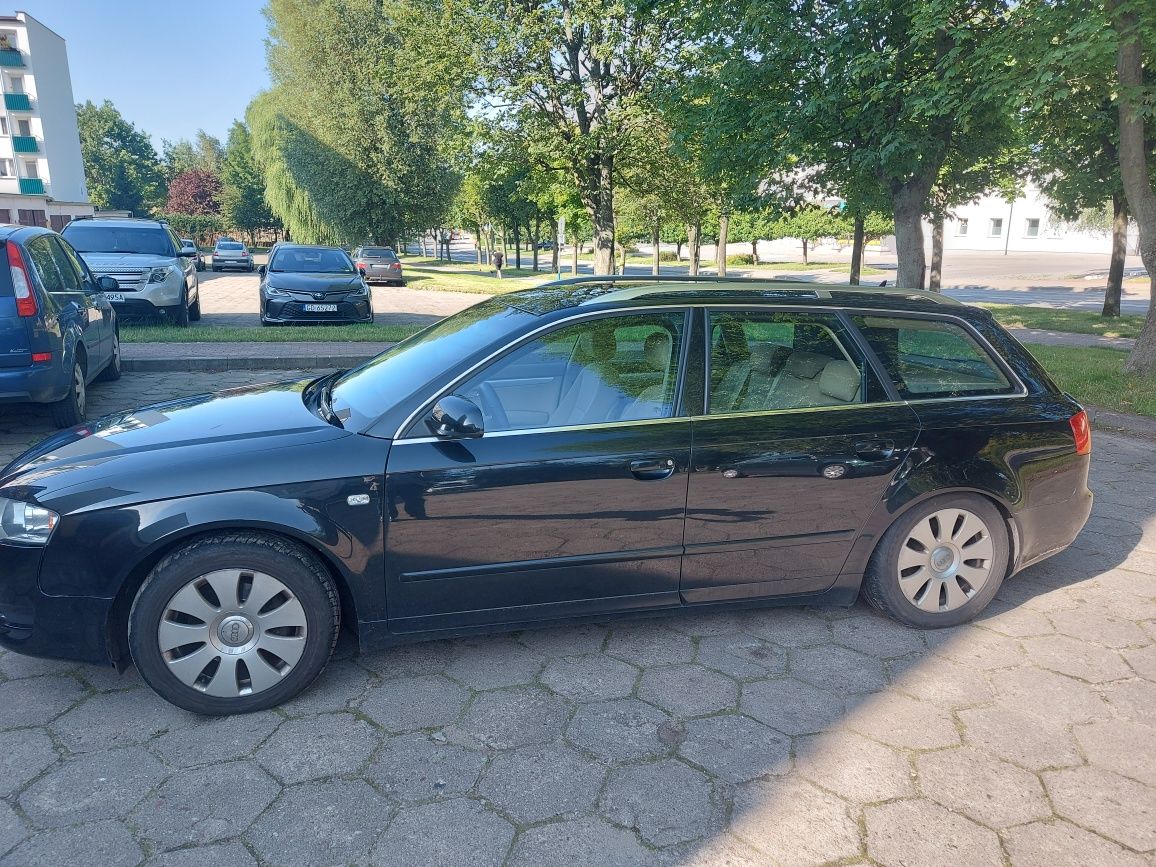 Audi A4b7  2.0 TDI  r.2006   niski przebieg