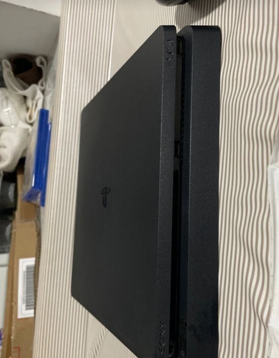 PlayStation 4 slim