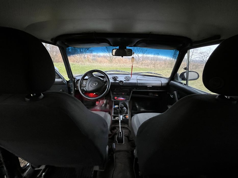 Автомобіль Ваз 2106