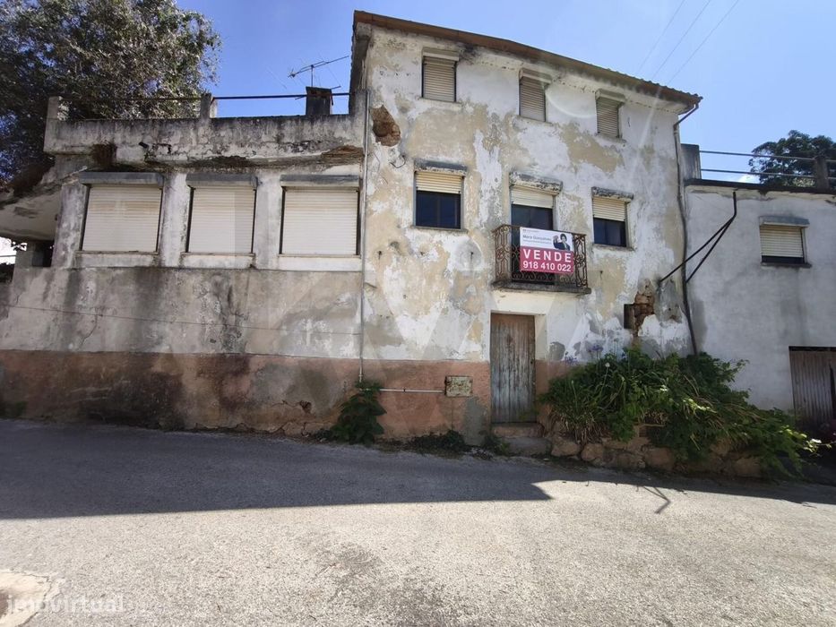 Moradia para recuperar em Casal de Santo Amaro - Penacova