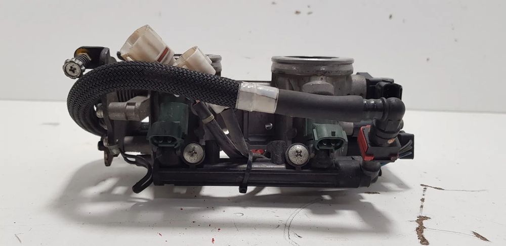 Kawasaki Versys KLE 650 05-09 przepustnica wtrysk czujnik