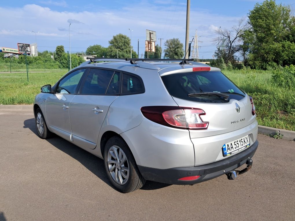 Продам авто рено меган 2015р.в
