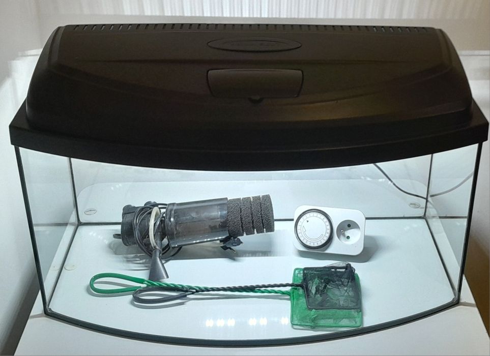 Akwarium 54/60l AQUASZUT zestaw lampka, pompka itp.  jak nowy