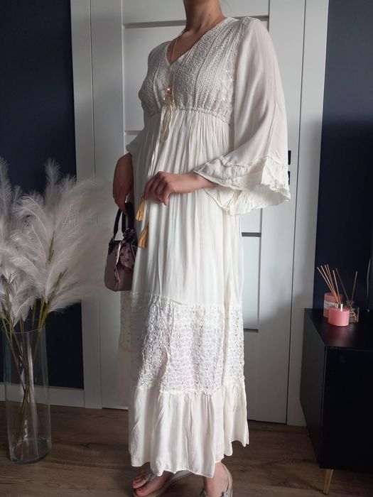 Kremowa sukienka boho z wiskozy