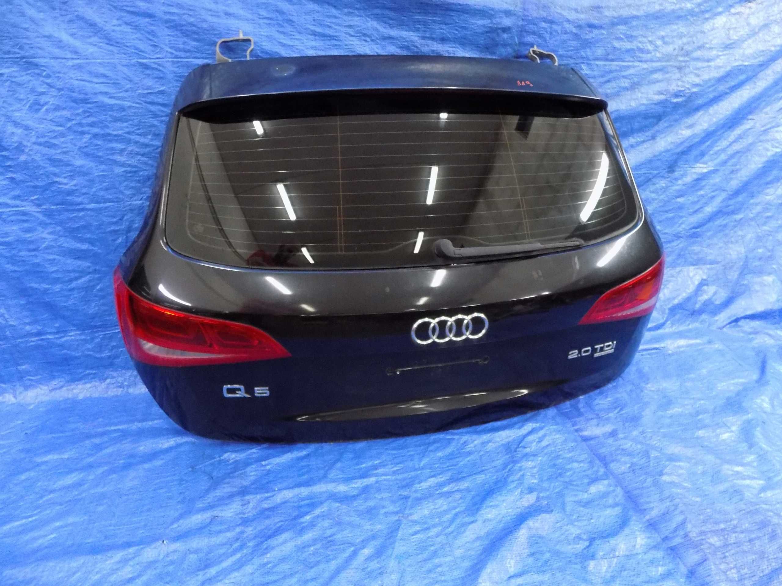 AUDI Q5 8R Крышка багажника