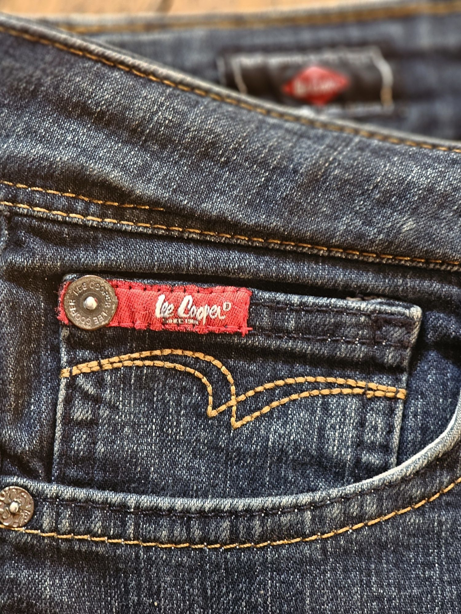 Oryginalne jeans Lee Cooper