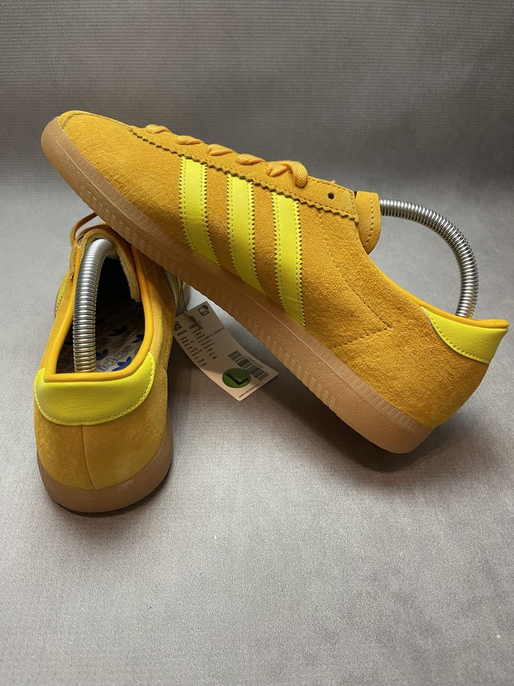 adidas Sunshine 'Pantone Bright Yellow rozmiar 42 2/3