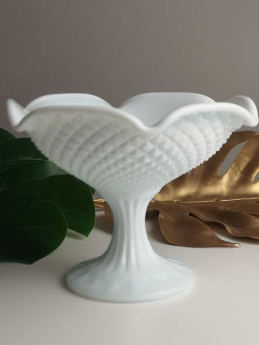 pucharek Astrid  Huta Ząbkowice  lattimo