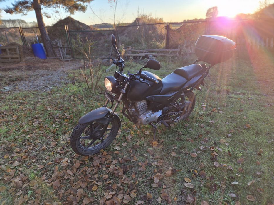 Motocykl Honda CBF125