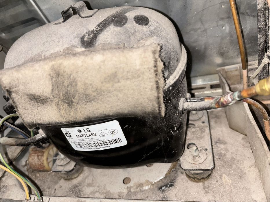 2 компресора HMK12AA на 600 фреоне и MA57LAEG на 134а фреоне