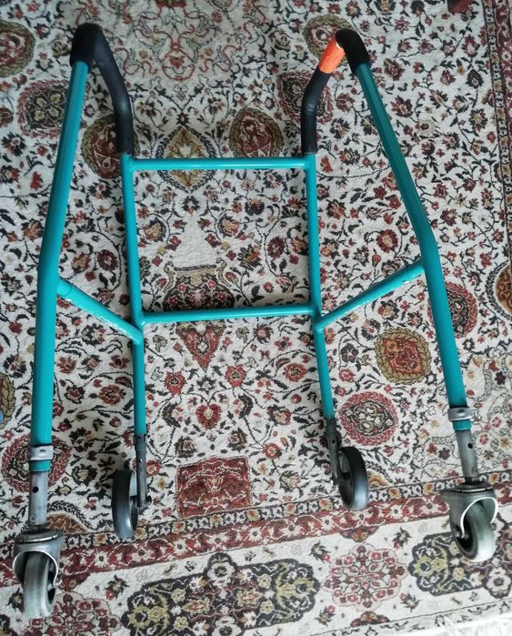 LEKKI Balkonik chodzik