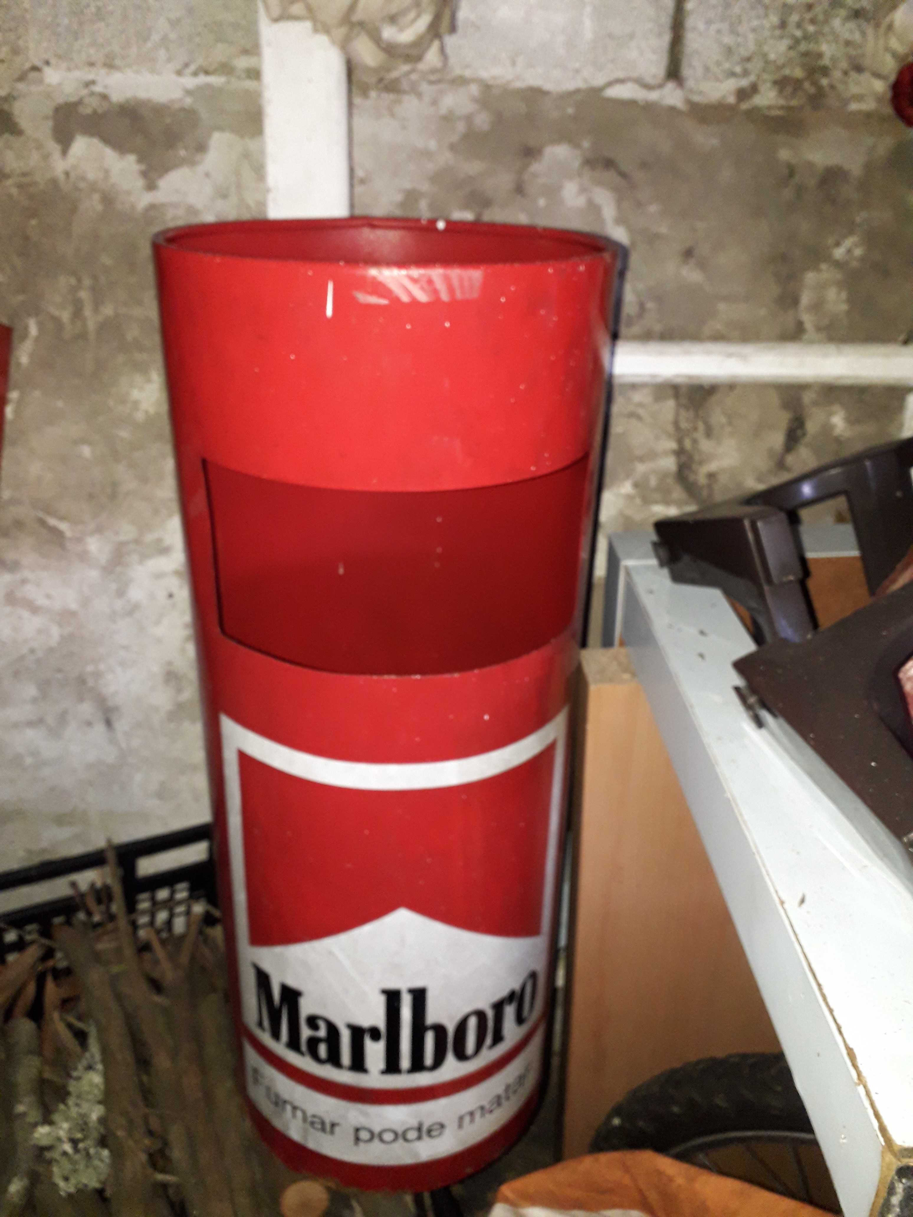 bengaleiro marlboro em ferro