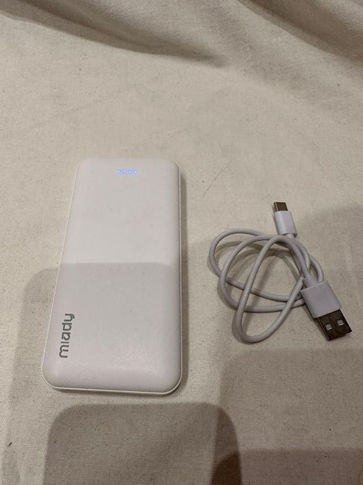 Powerbank biały 10 000