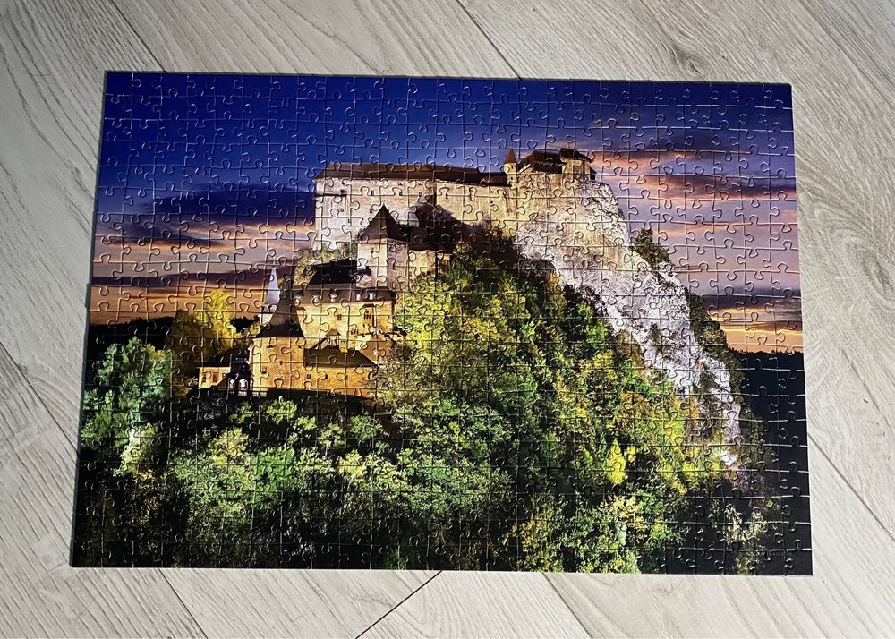 Puzzle panorama zamku castorland