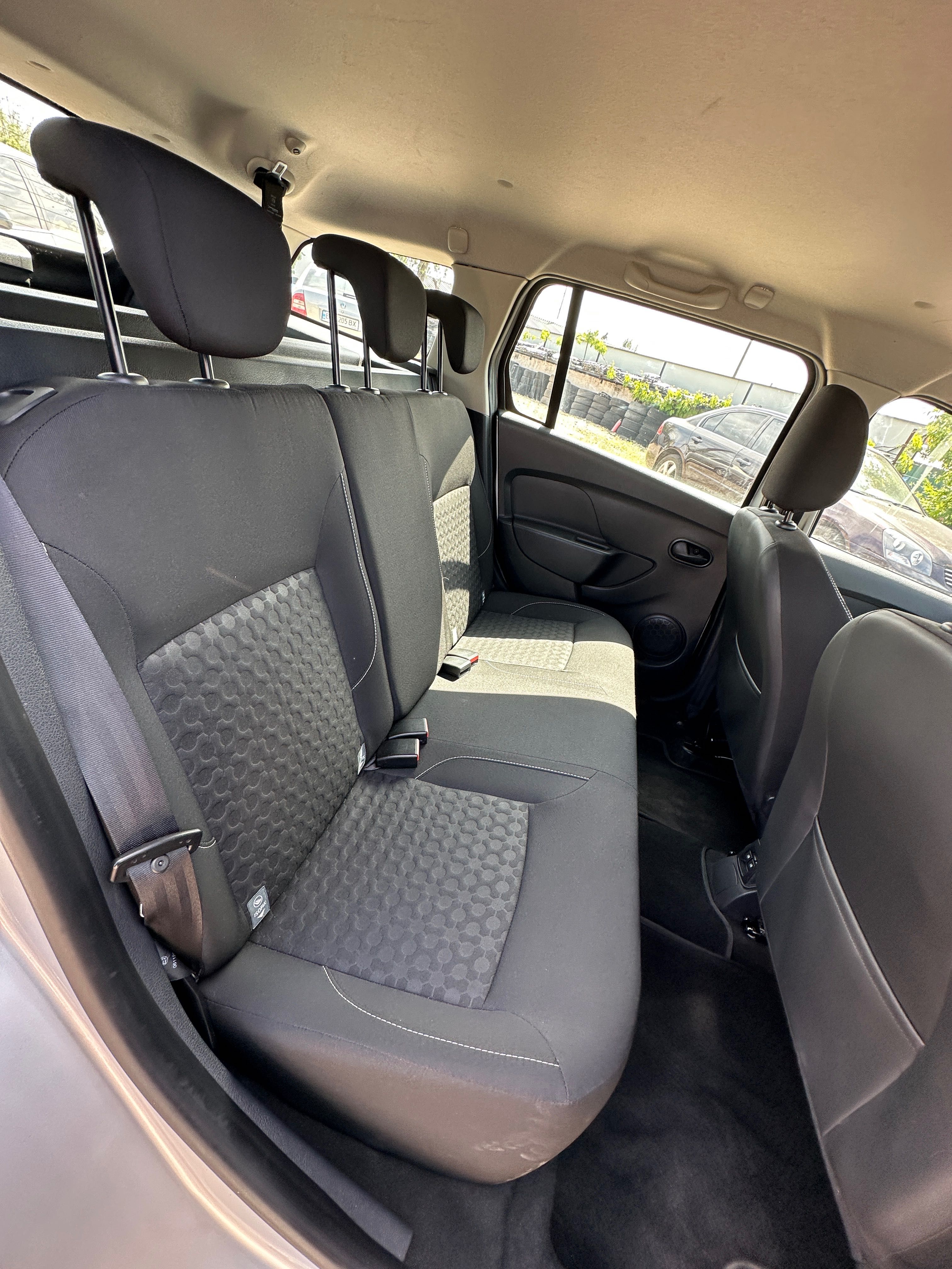 Продам Dacia Logan MCV 2013 рік можлива розстрочка, кредит, обмін!