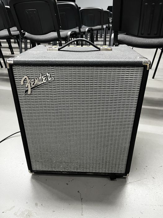 Fender Rumble 100 Комбо підсилювач, комбик