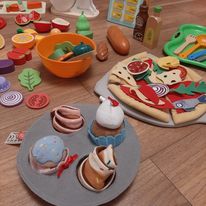 Drewniane zabawki do kuchni mikser waga pizza