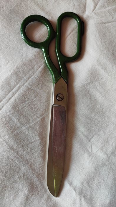 Набор стальных ножниц для шитья