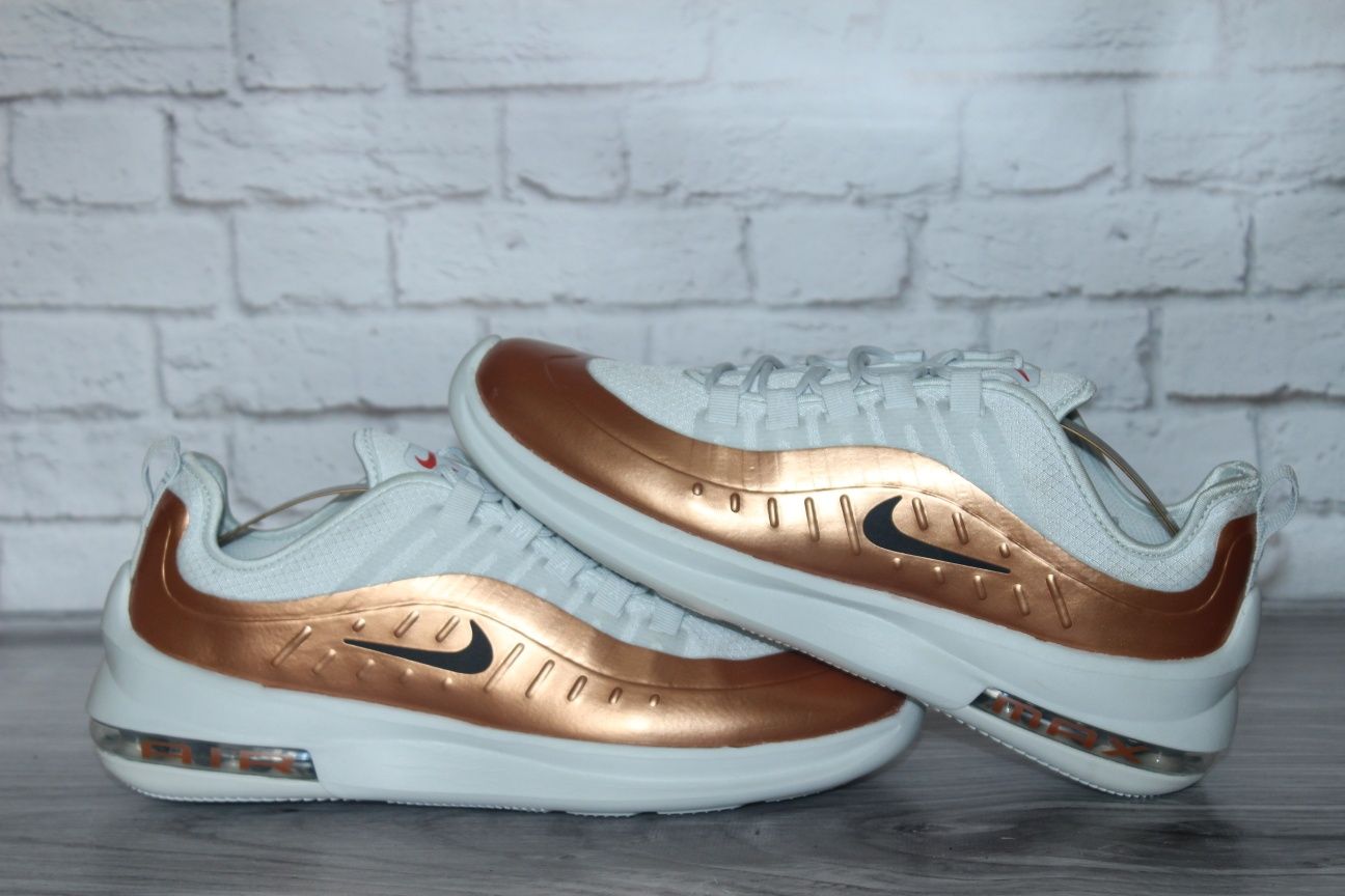 Кросівки Nike Air Max Axis