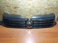 Решетка радиатора VW Passsat B7 Европа