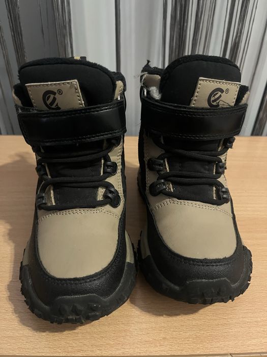 Зимові черевики, Clibee