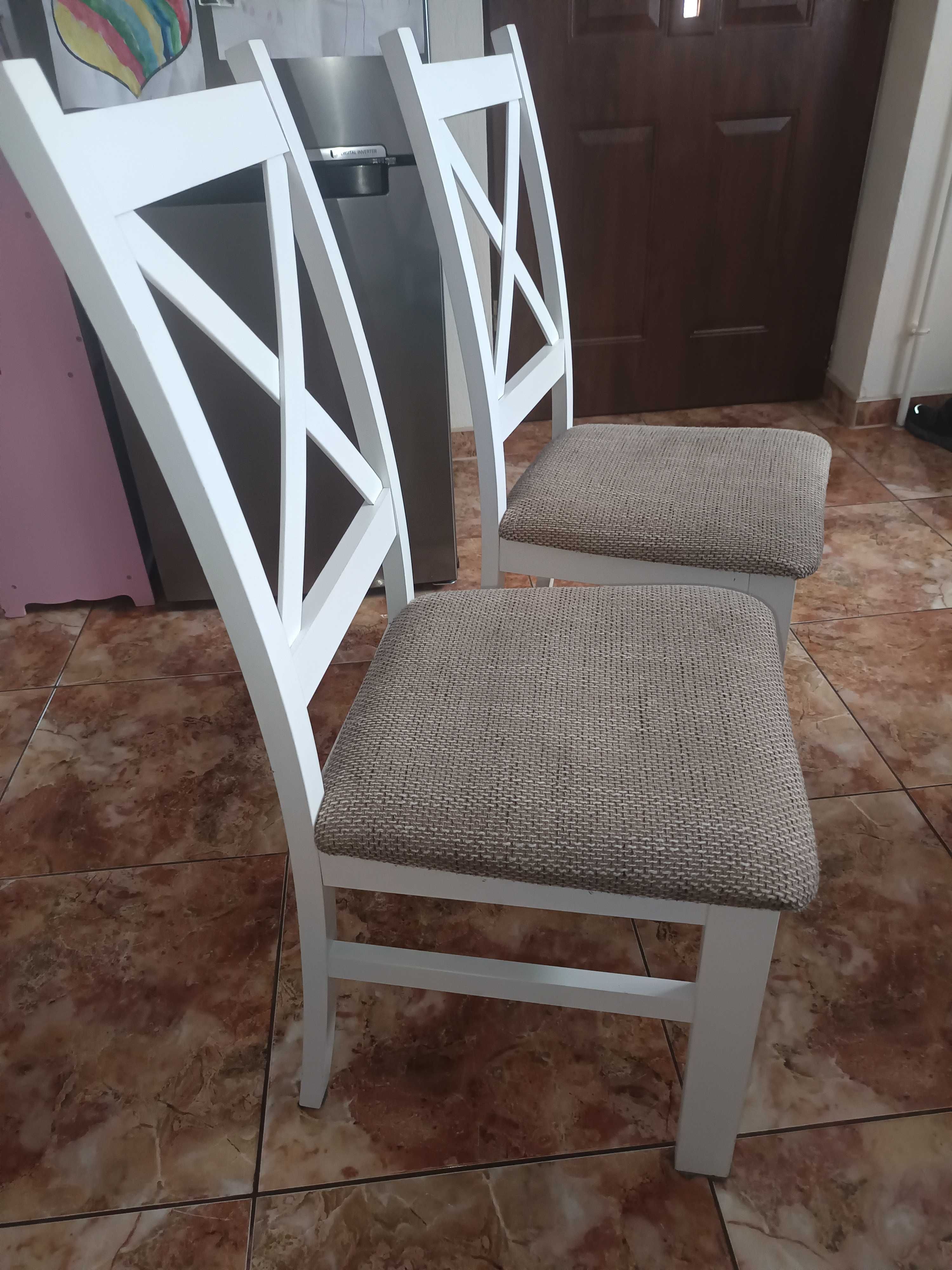 Sprzedam komplet krzeseł