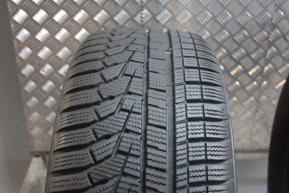 225/55/17 Hankook Winter i*cept evo2 225/55 R17 101V 7mm 2020r