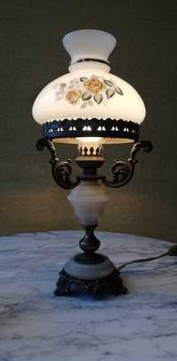 lampa stołowa stylowa naftowa ciekawa francuska abażur klosz oświetlen