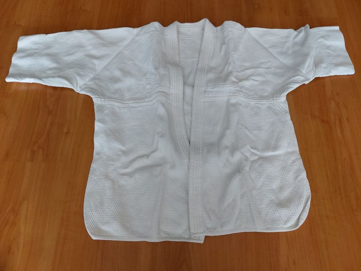 Conjunto de Karaté/Judo para criança