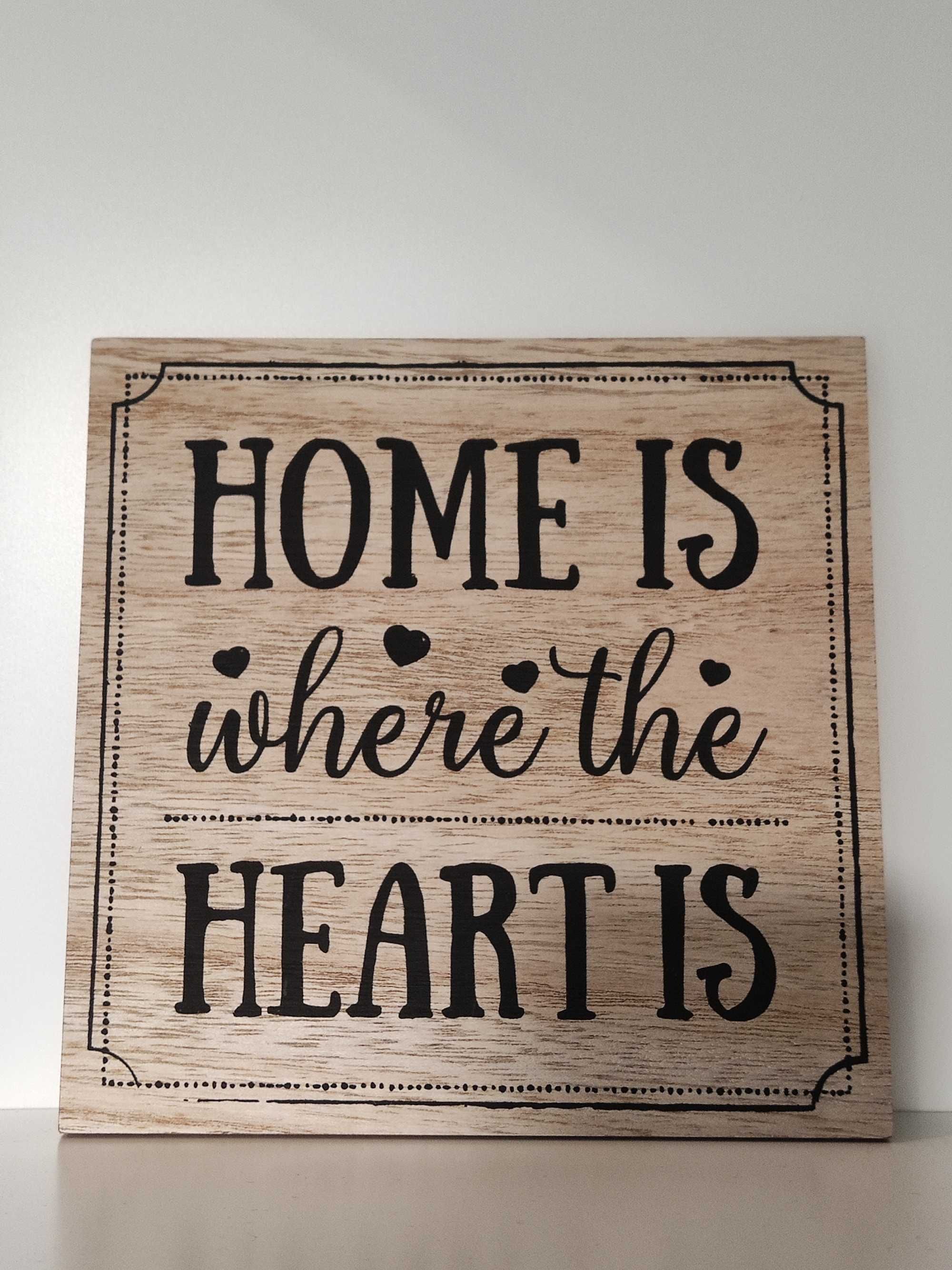 Quadro madeira "home is where the heart is"