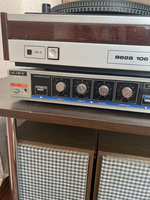 Проигрыватель пластинок Вега-106 стерео