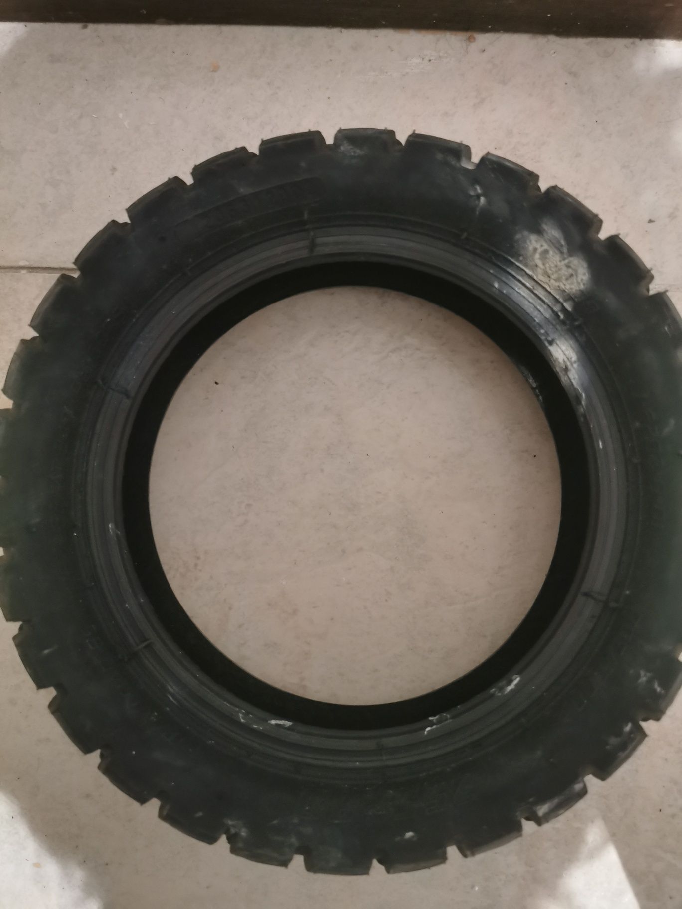 Peneu Roda Trotinette 10,5“