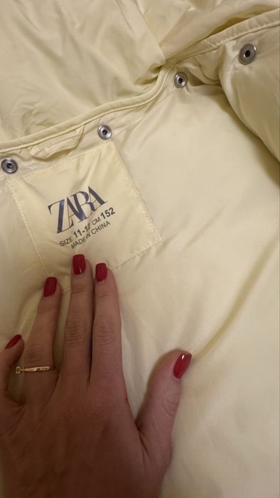 Стьобана курточка зимова zara