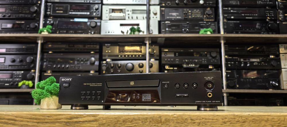CD-програвач Sony CDP-XE570