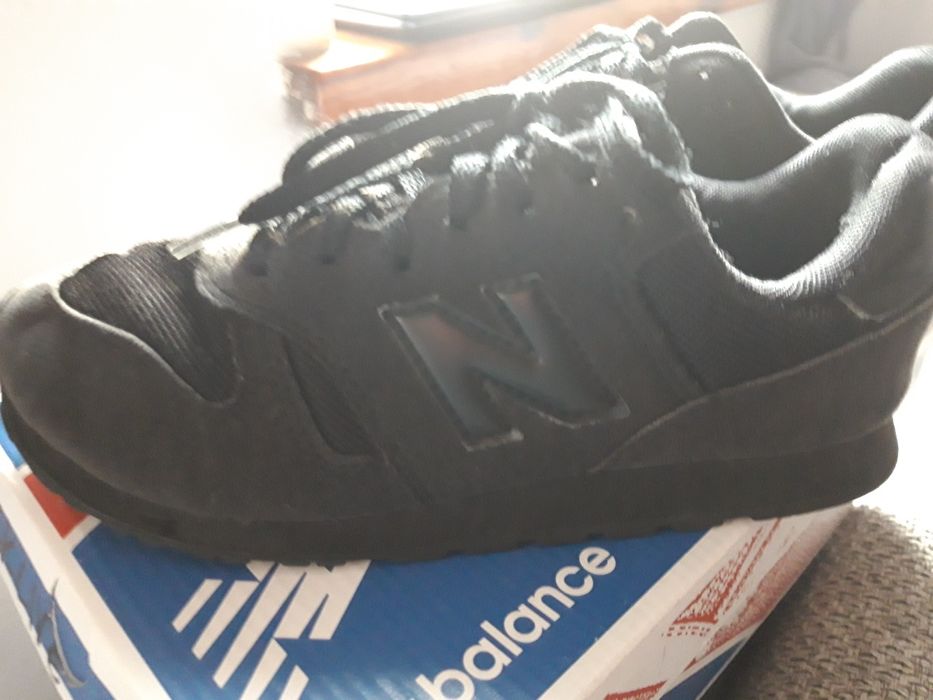 New balance czarne