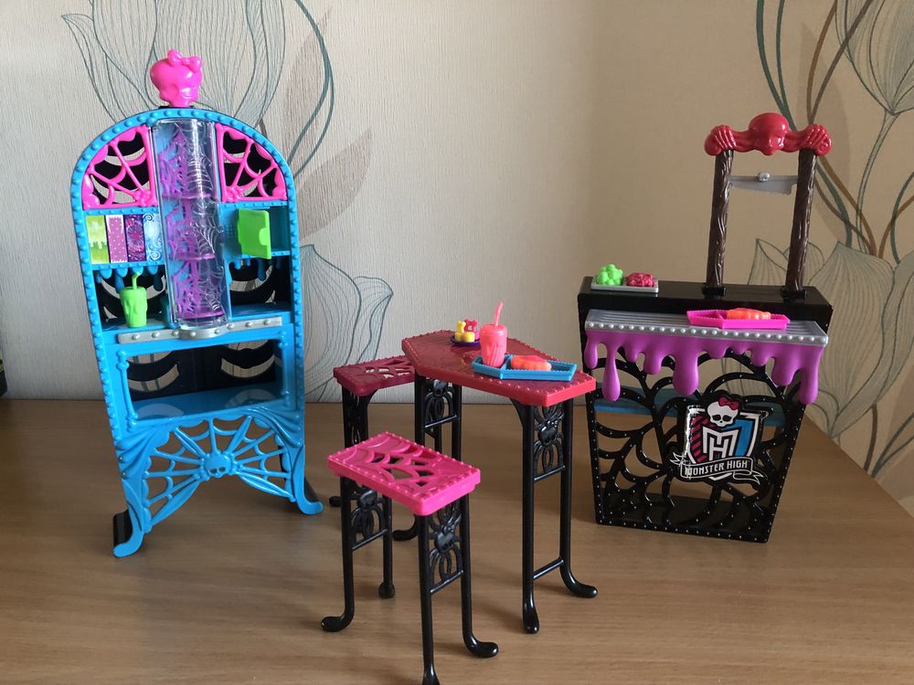 Monster High Creepateria Монстер Хай кафе набор   мебель
