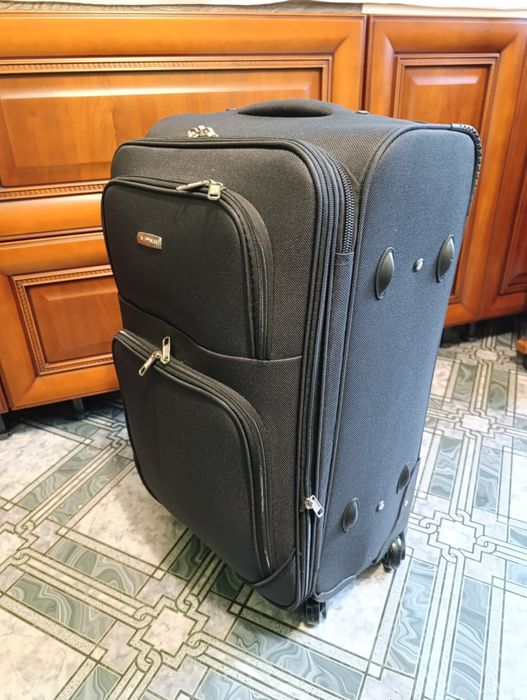 Валіза чемодан на колесах з ручкою Вінкс новий