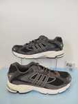 Buty Adidas Response CL w rozmiarze 44