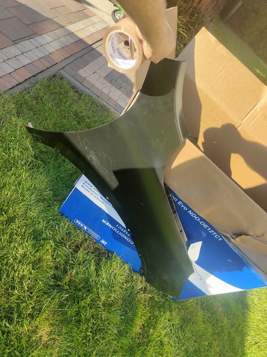 Błotnik prawy Ford Escape/ Kuga 2019 rok zamiennik