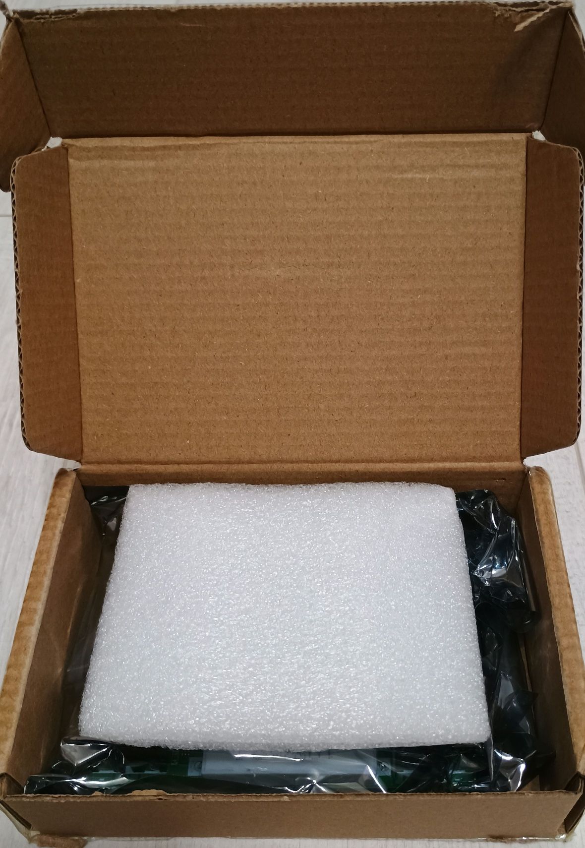 Miernik wskaźnik tester pojemności ogniw akumulatorów 2 x 18650 USB