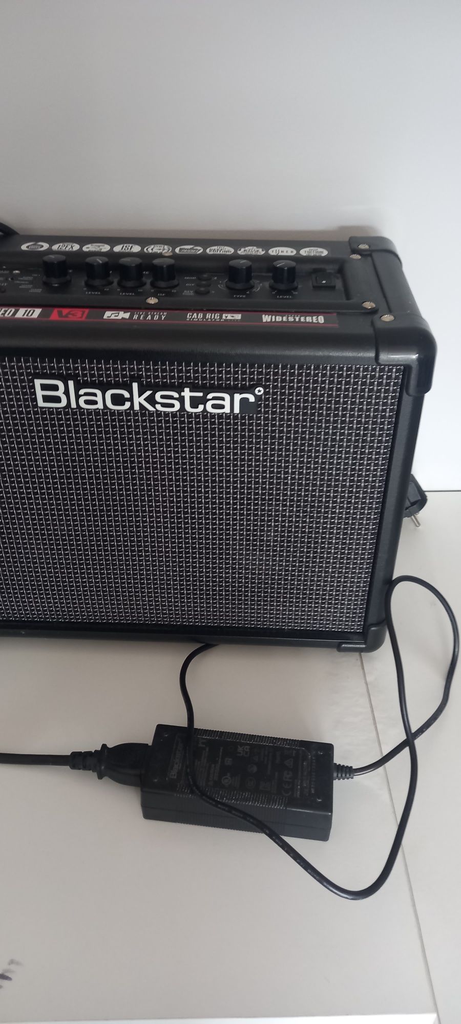 Wzmacniacz gitary BLACKSTAR ID:Core V3 Stereo 10