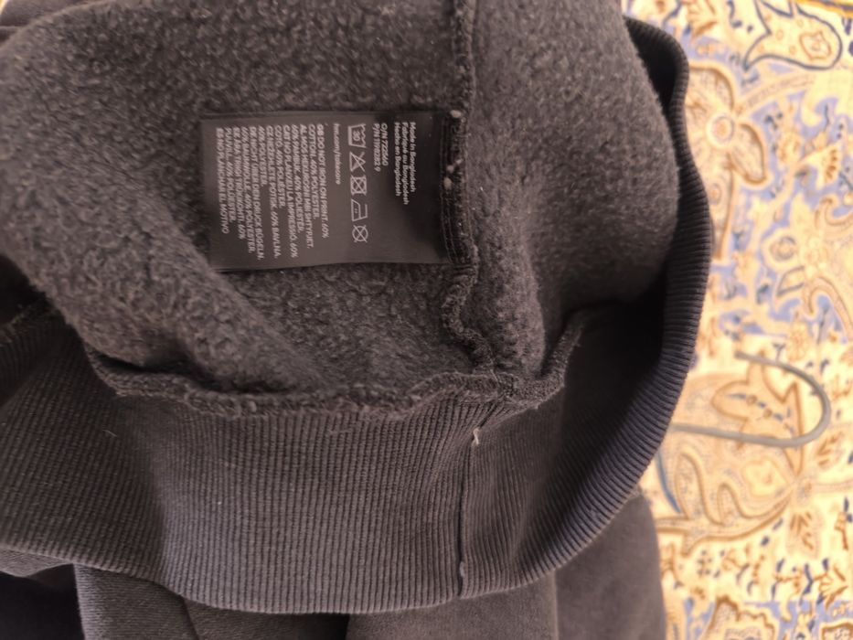 Свитшот от H&M  актуального коричневого цвета новый!!!