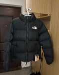 Czarna-kurtka -ITNFI- NorthFace-700-Rozmiary-M