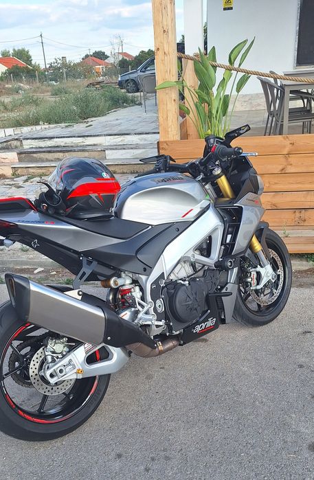Aprilia Tuono V4 1100