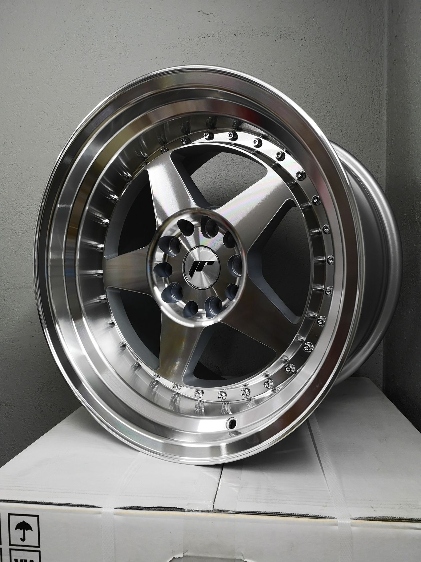 Felgi Japan Racing JR6 17" 5x120 8J 9J 10J BMW E36