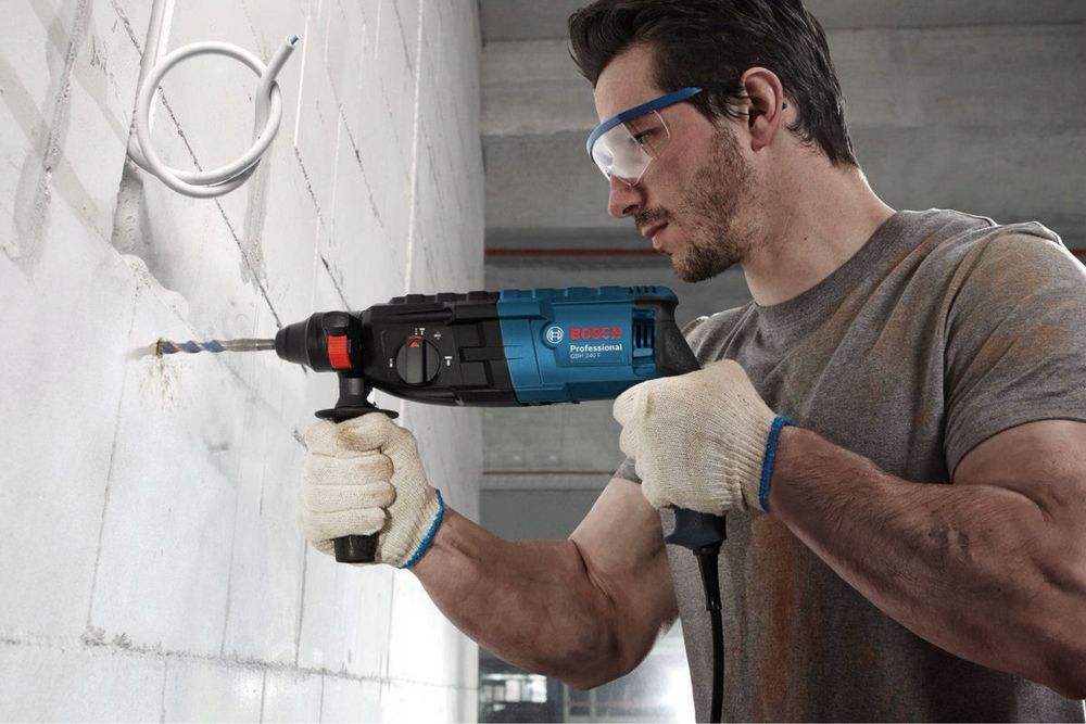 BOSCH MŁOTOWIERTARKA SDS-Plus GBH 240 wiertarka z walizką MOCNA 790 W
