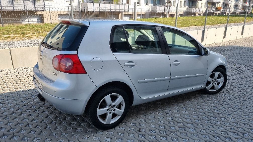 Volkswagen Golf V 1.9 TDI 105KM Klima bez DPF