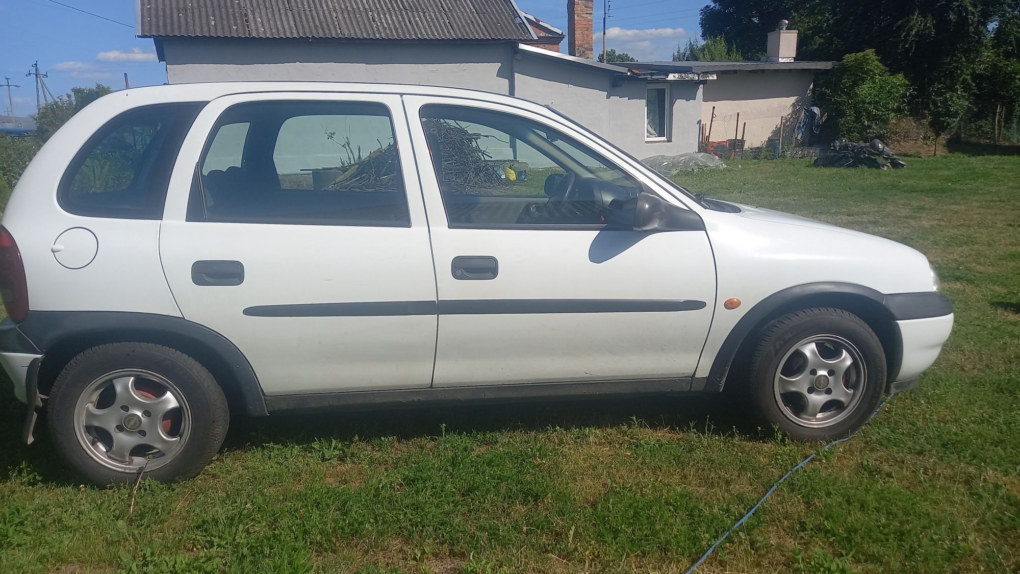 Sprzedam opla corsa 1.4 benzyna